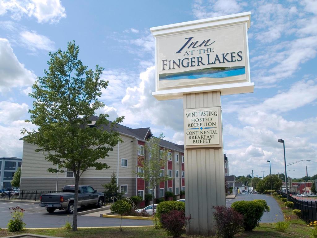 Inn At The Finger Lakes Auburn Exteriör bild