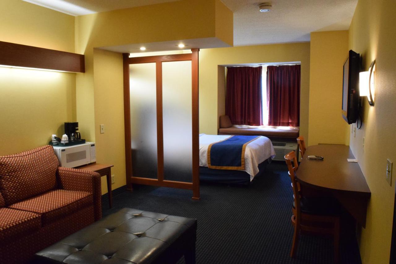 Inn At The Finger Lakes Auburn Exteriör bild